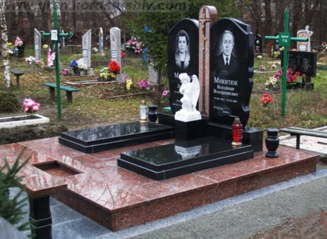 памятники з червоного граніту ціни під ключ граніт Коростишів київ Україна фото