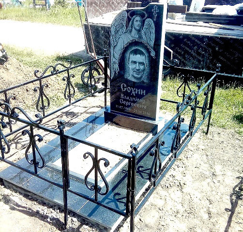 виробництво пам ятників під ключ граніт Коростишів київ Україна фото ціна