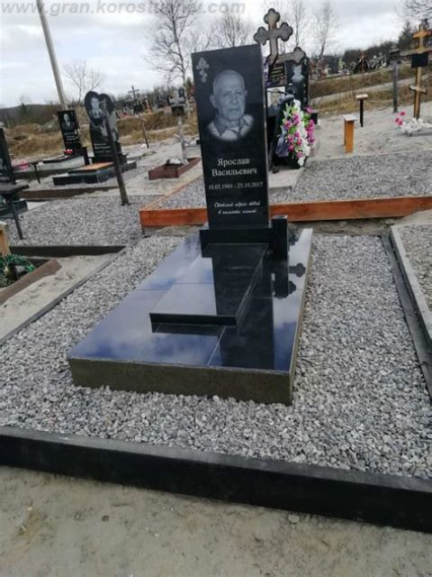 каталог надмогильних пам ятників під ключ граніт Коростишів київ Україна фото ціна