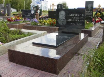 Памятники Київська обл